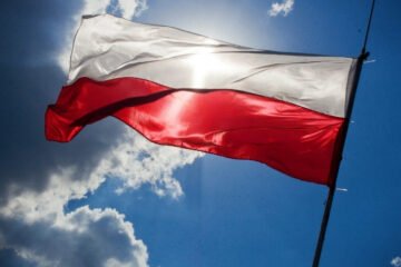 Jak otrzymać kartę stałego pobytu w Polsce: procedura, wymagania, porady